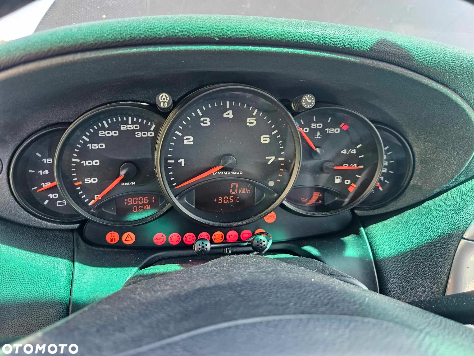 Porsche 911 Carrera - 22
