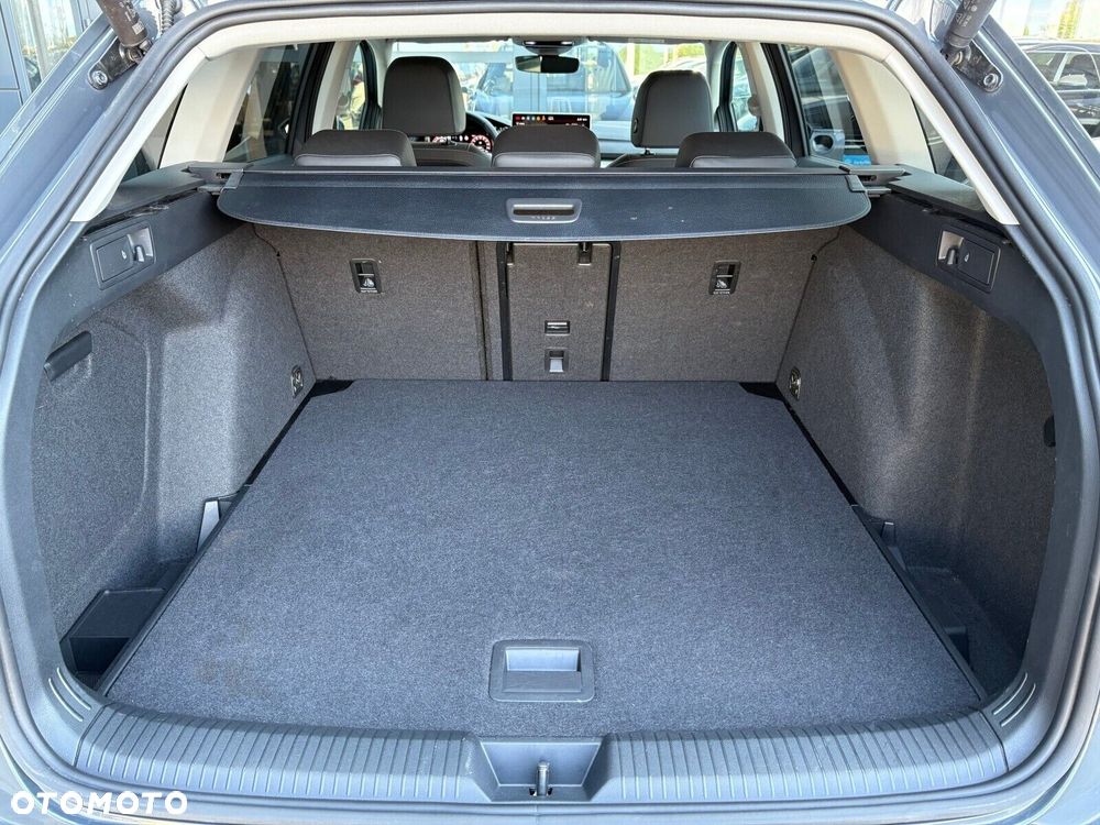 Volkswagen Golf - 19
