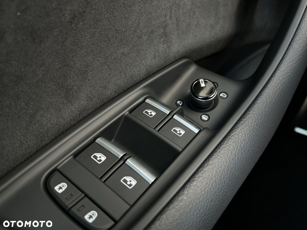 Audi SQ8 - 34