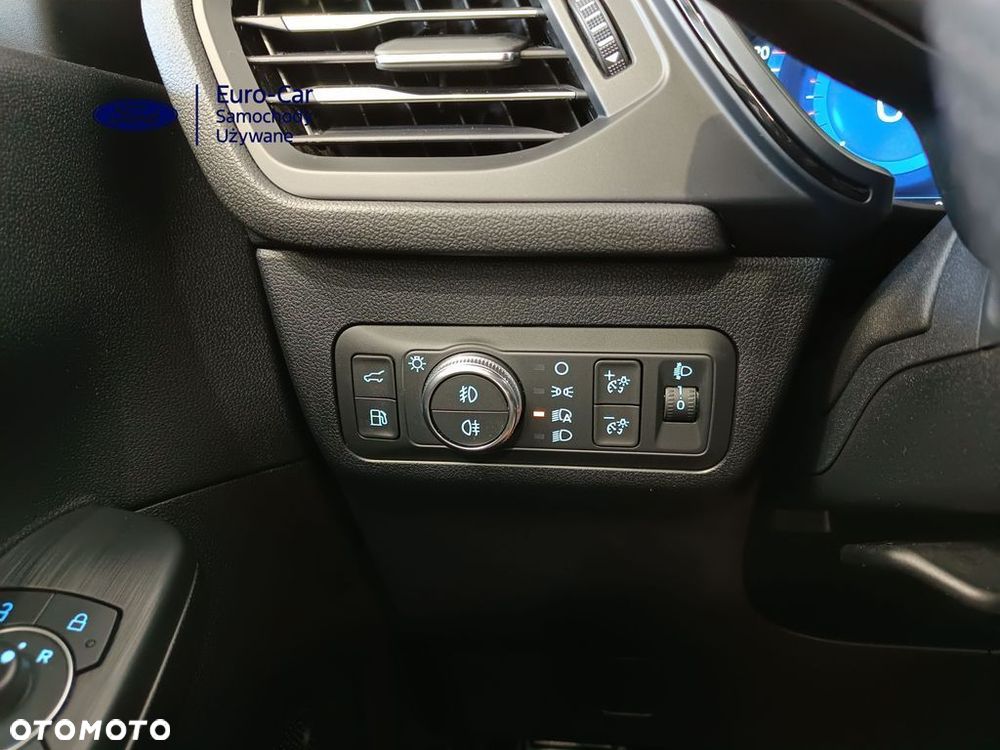 Ford Kuga 2.5 Duratec PHEV ST-LINE X - 25