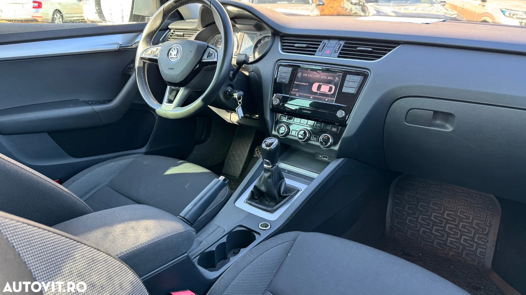 Skoda Octavia - 5