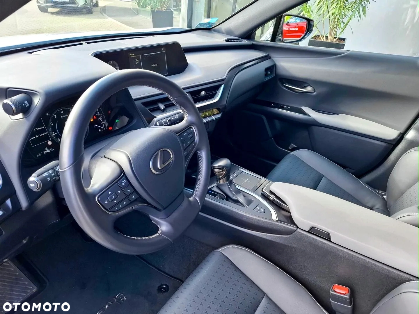 Lexus UX - 7