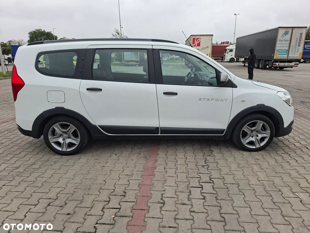 Dacia Lodgy 1.5 Blue dCi Stepway S&S - 7