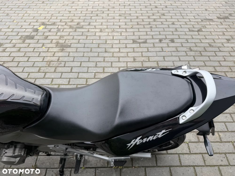 Honda Hornet - 27