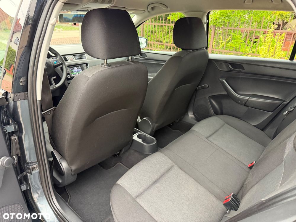Skoda RAPID 1.2 TSI (Green tec) Emotion Plus - 18