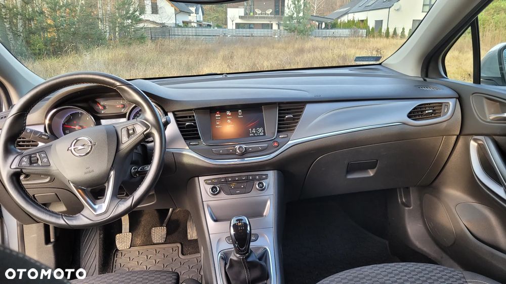 Opel Astra 1.6 CDTI Enjoy - 11