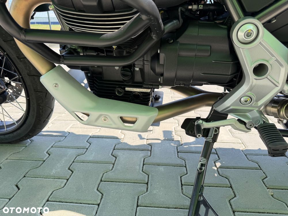Moto Guzzi V85 - 9