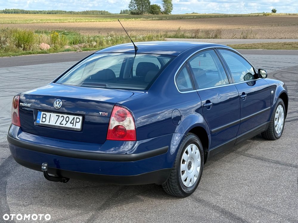 Volkswagen Passat 1.9 TDI Comfortline - 3