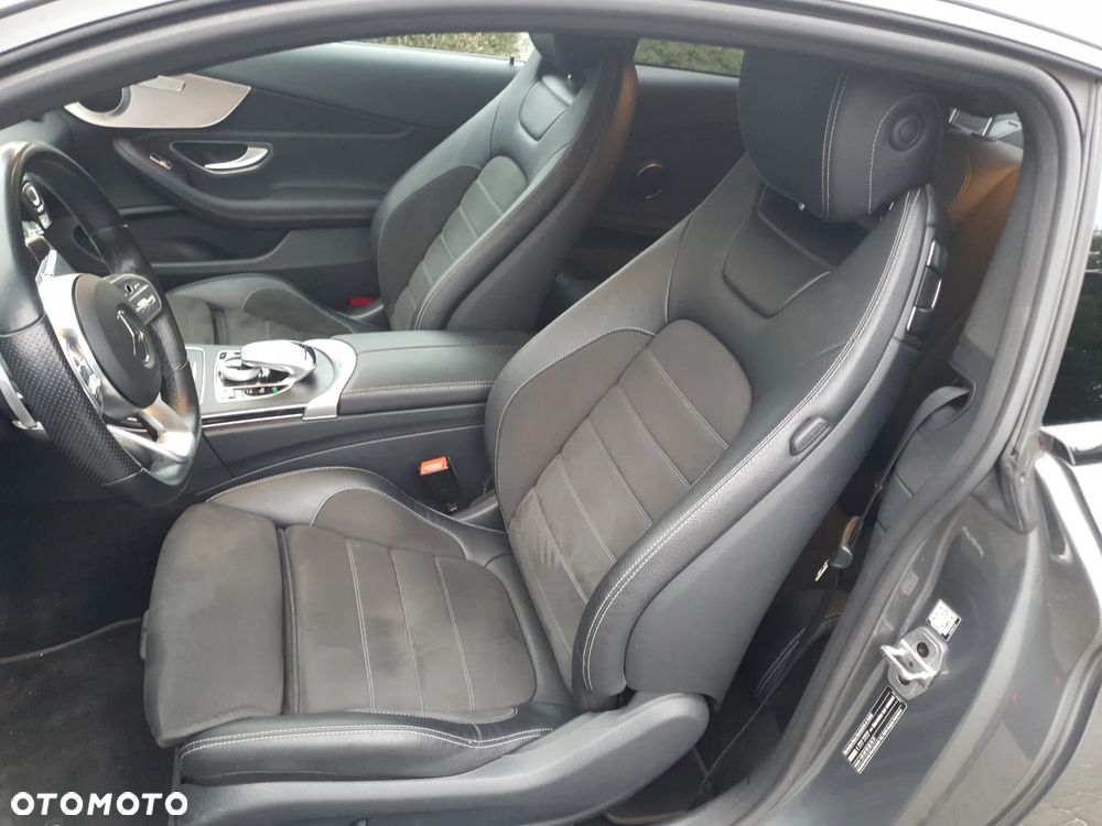 Mercedes-Benz Klasa C 220 d Coupe 4Matic 9G-TRONIC AMG Line - 6