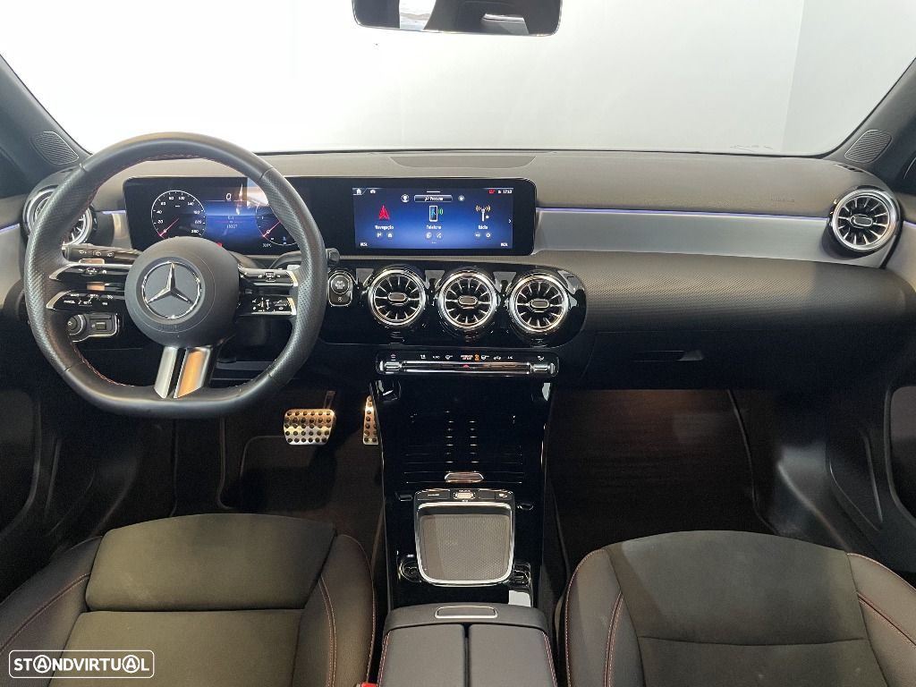 Mercedes-Benz A 200 d - 11