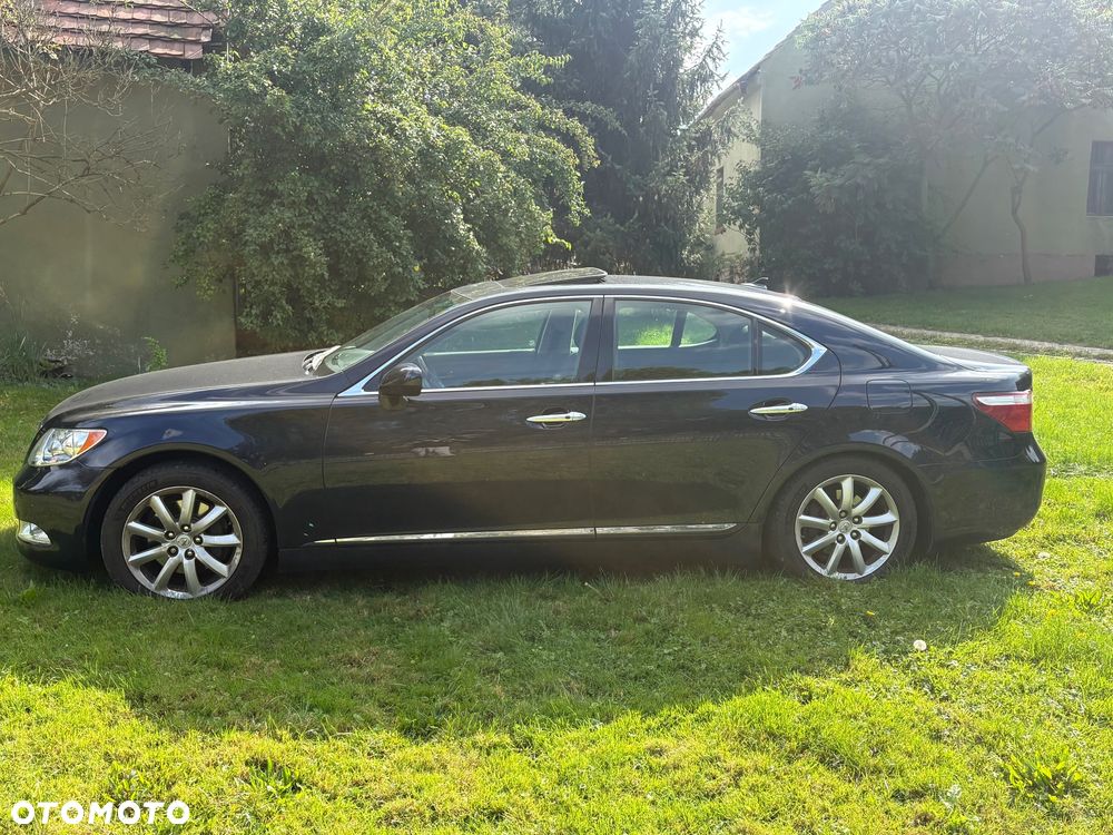 Lexus LS 460 Prestige - 4