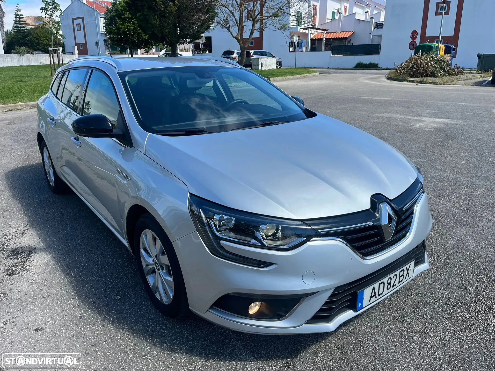 Renault Mégane Sport Tourer 1.5 Blue dCi Limited - 4