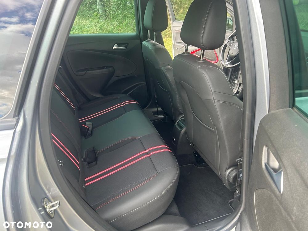Opel Crossland X - 11