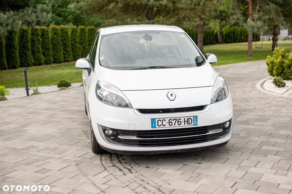Renault Grand Scenic - 10