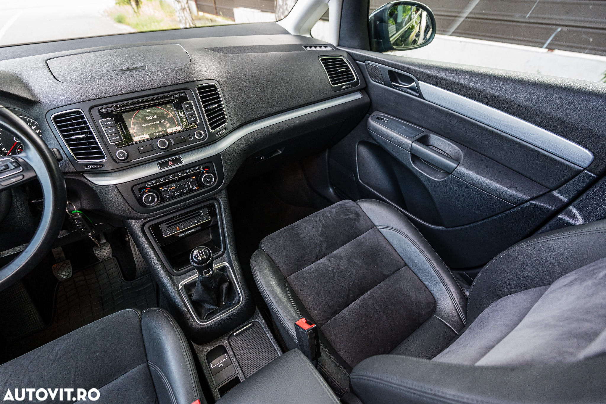 Volkswagen Sharan 2.0 TDI 4MOTION BlueMotion Technology Highline - 25