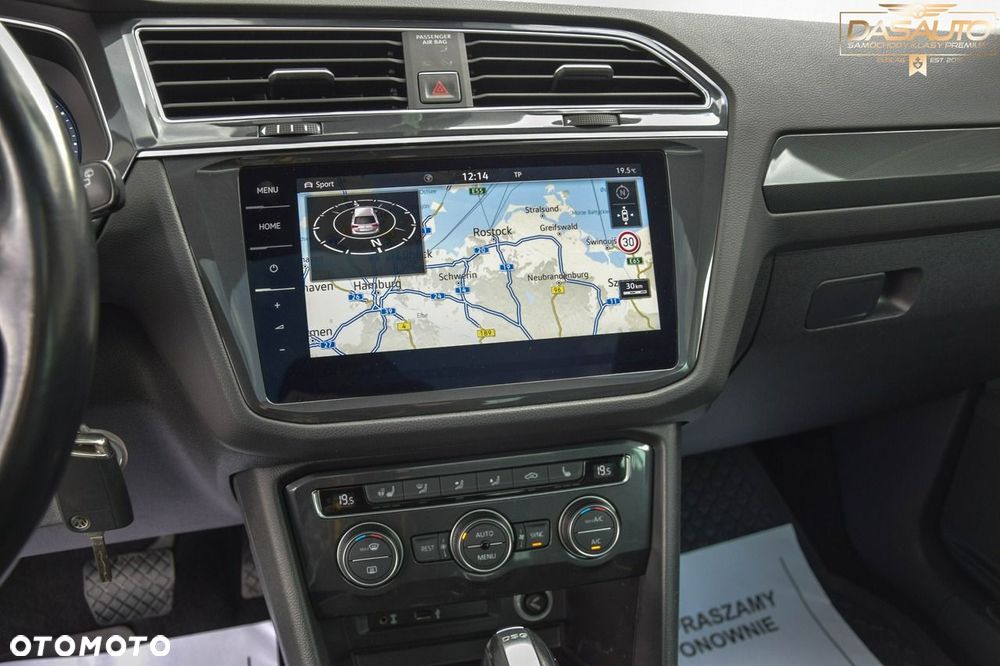 Volkswagen Tiguan - 23