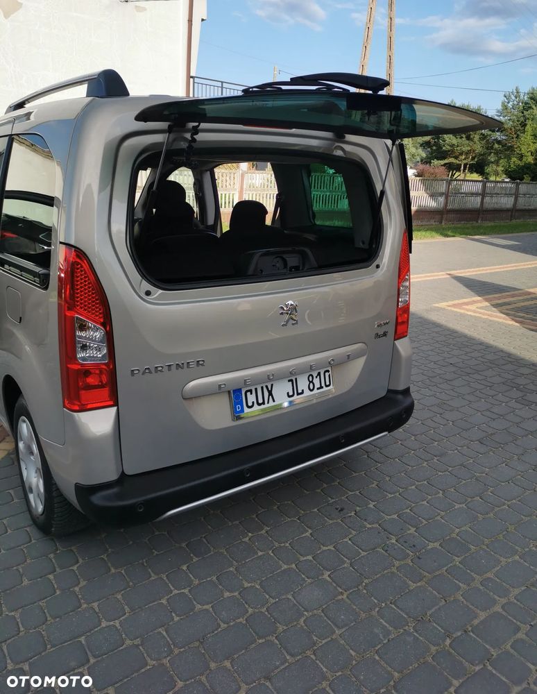 Peugeot Partner 110 Family - 9