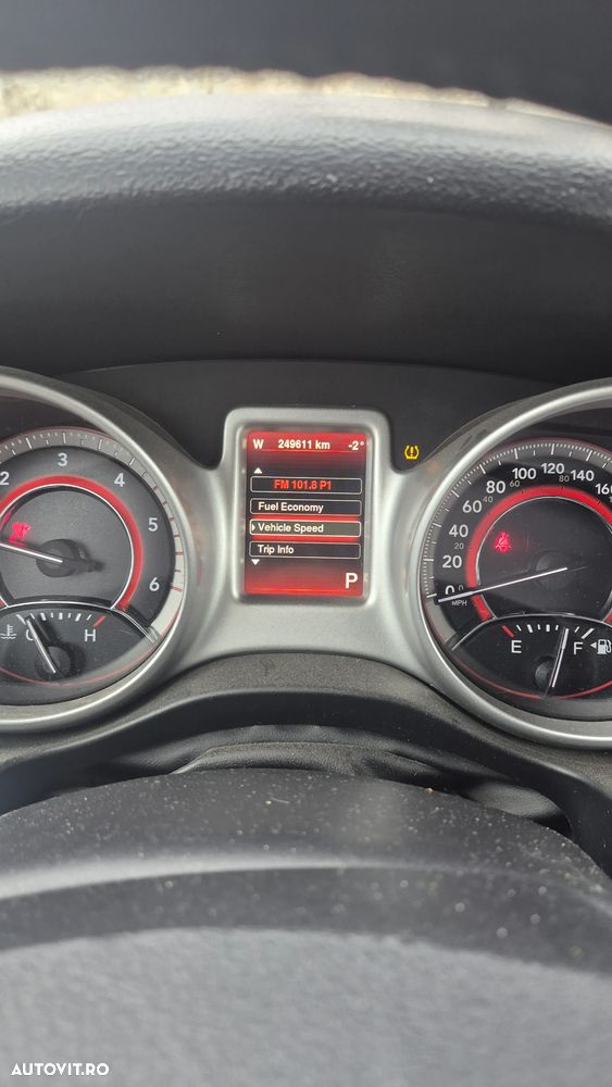 Fiat Freemont 2.0 Mjet AT AWD Urban - 11