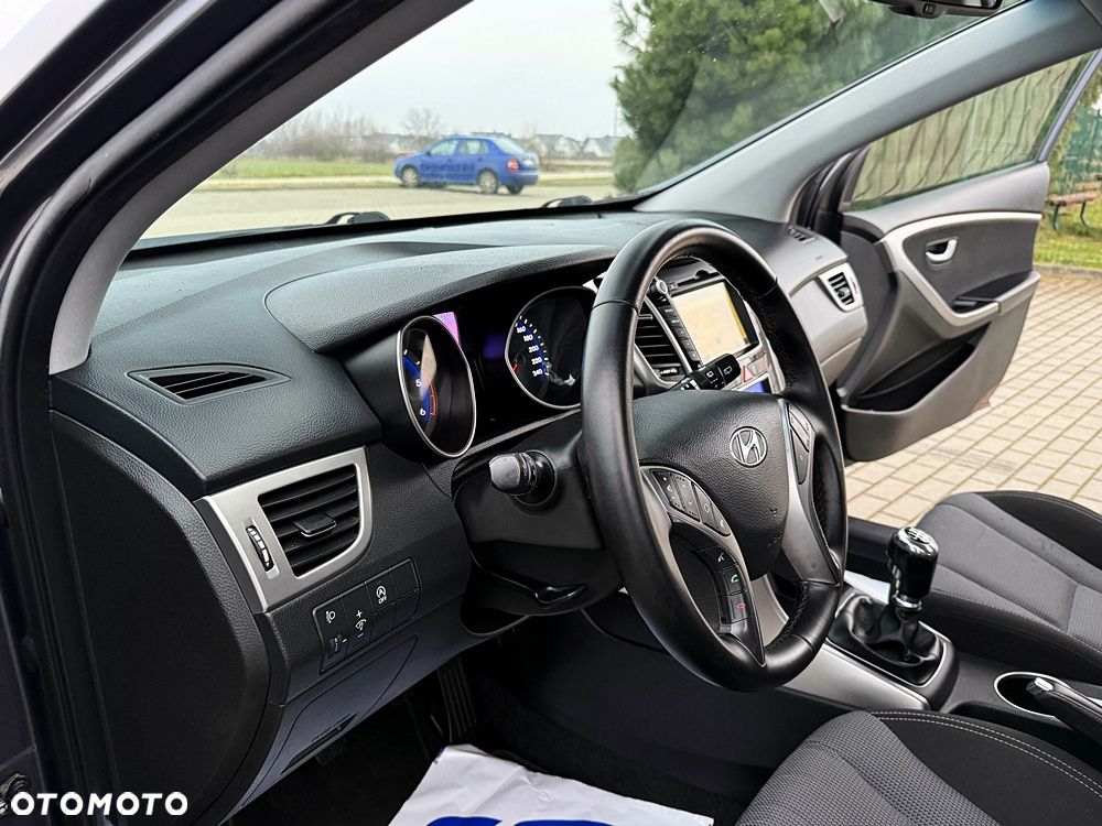 Hyundai i30 1.6 CRDi Comfort - 30