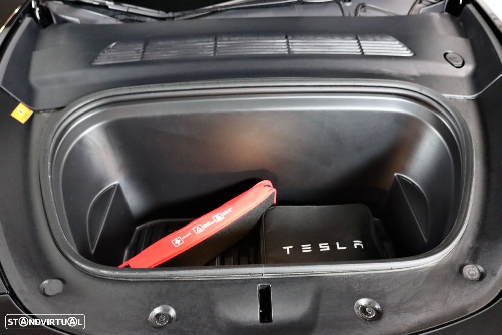 Tesla Model Y Performance Tração Integral - 34