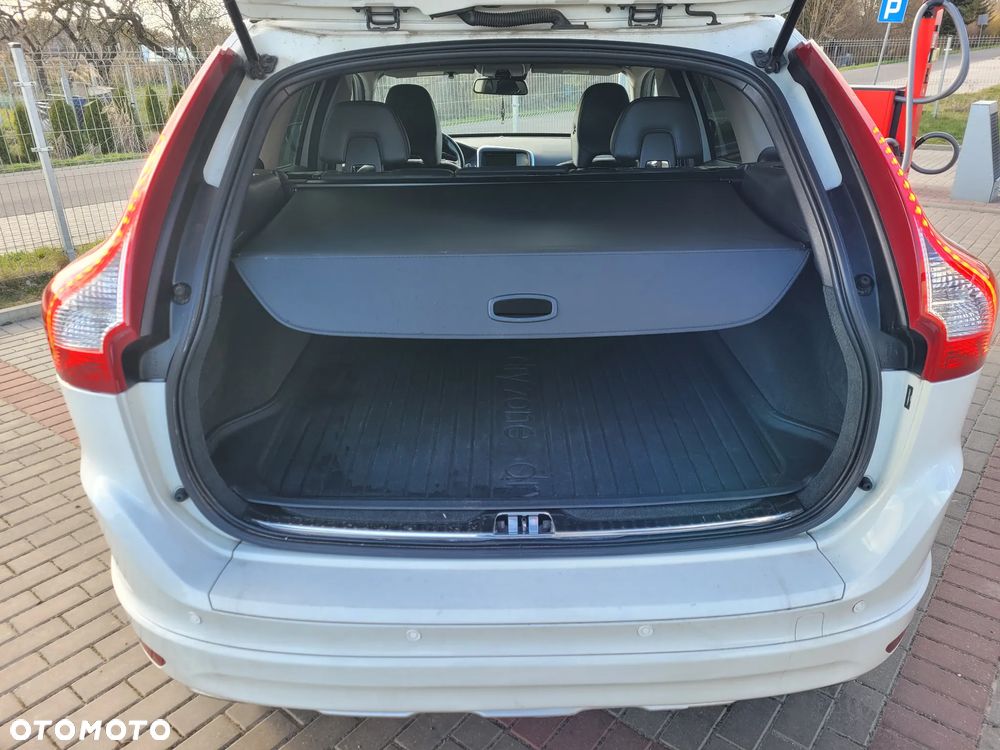 Volvo XC 60 T5 Geartronic Momentum - 9