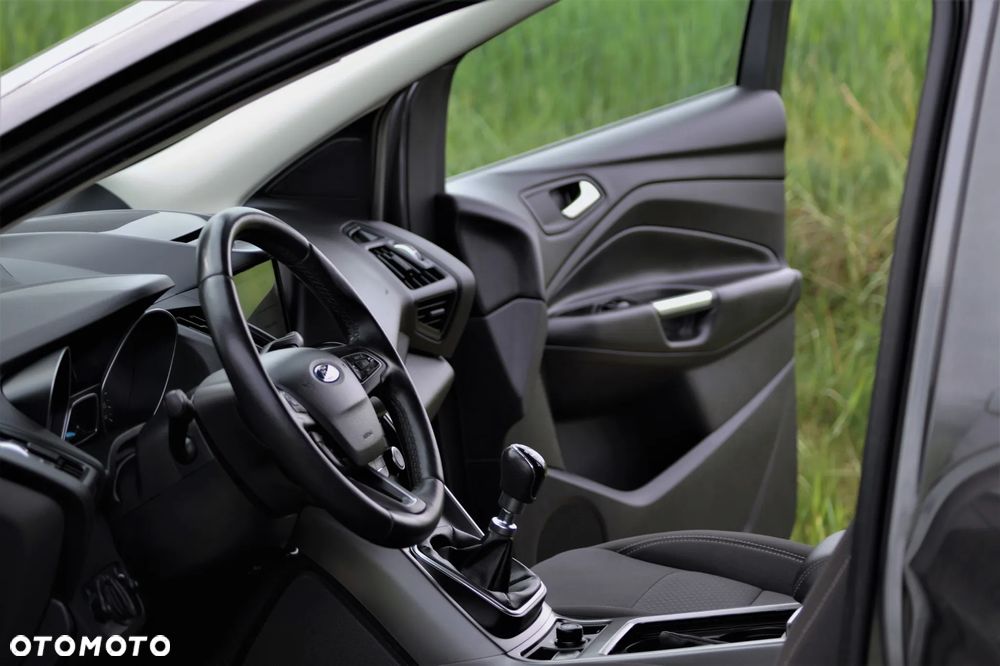 Ford Kuga - 29