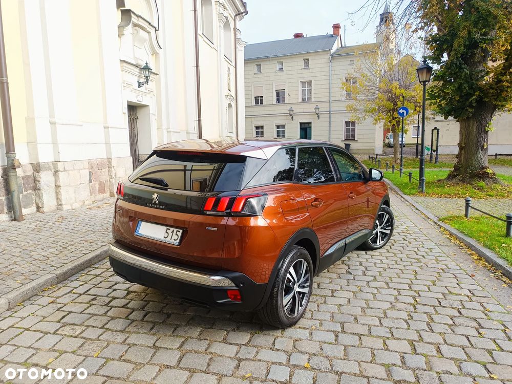 Peugeot 3008 1.2 PureTech Allure S&S - 6