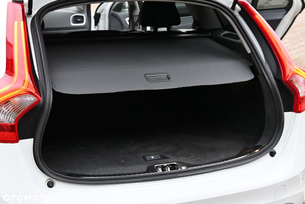 Volvo V60 D4 Drive-E Summum - 26