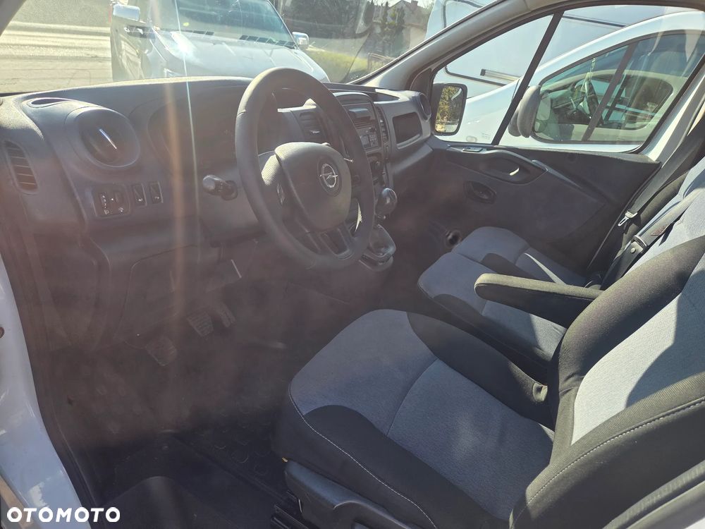 Opel VIVARO - 14
