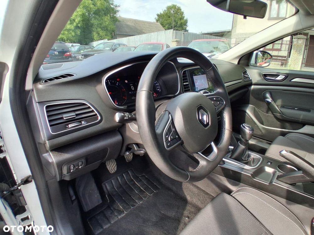 Renault Megane 1.5 Blue dCi Zen - 9