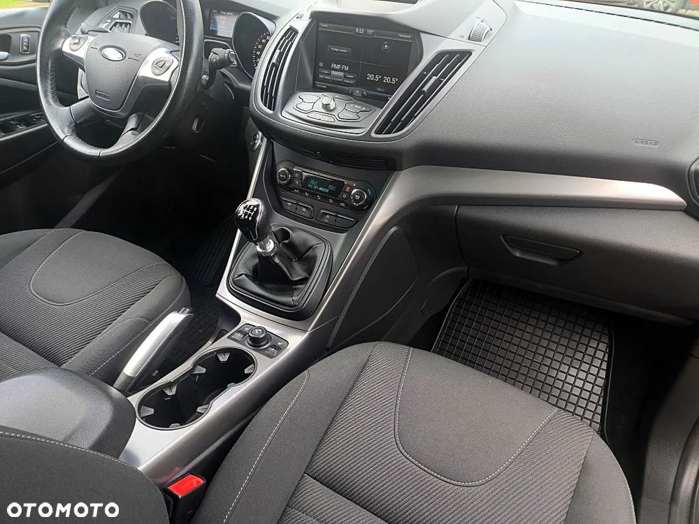 Ford Kuga 2.0 TDCi 2x4 SYNC - 35