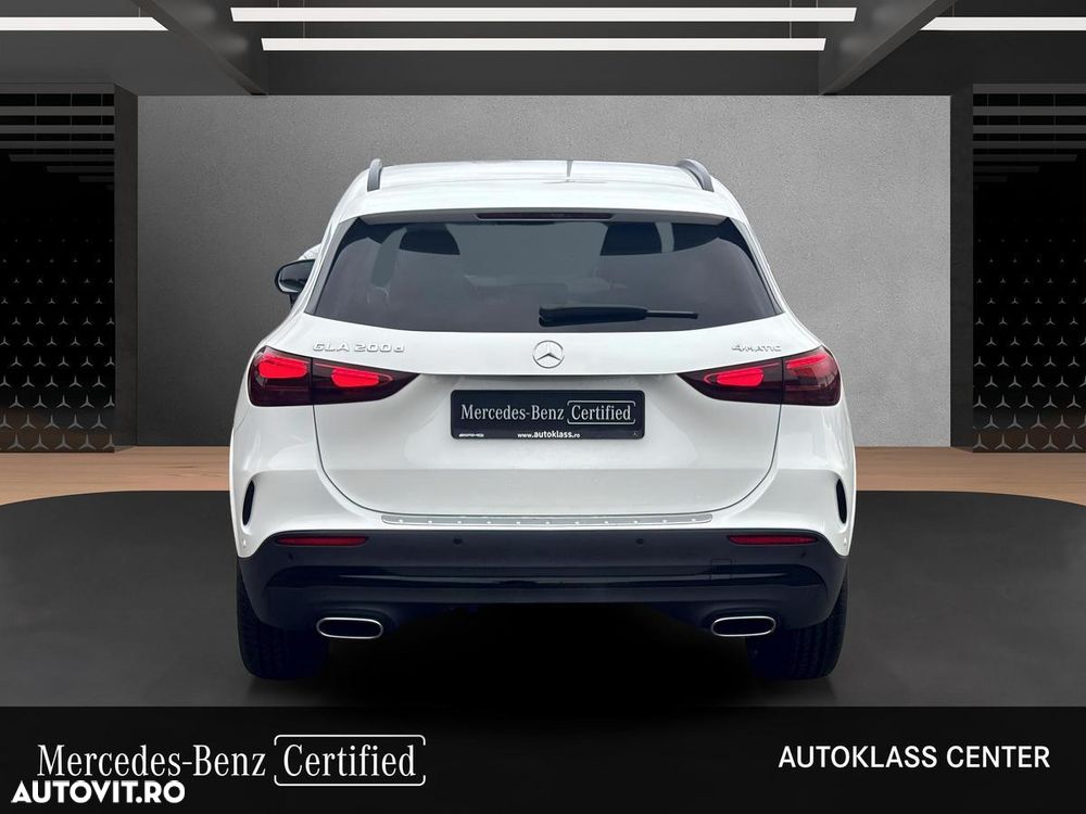 Mercedes-Benz GLA 200 d 4MATIC Aut. - 4