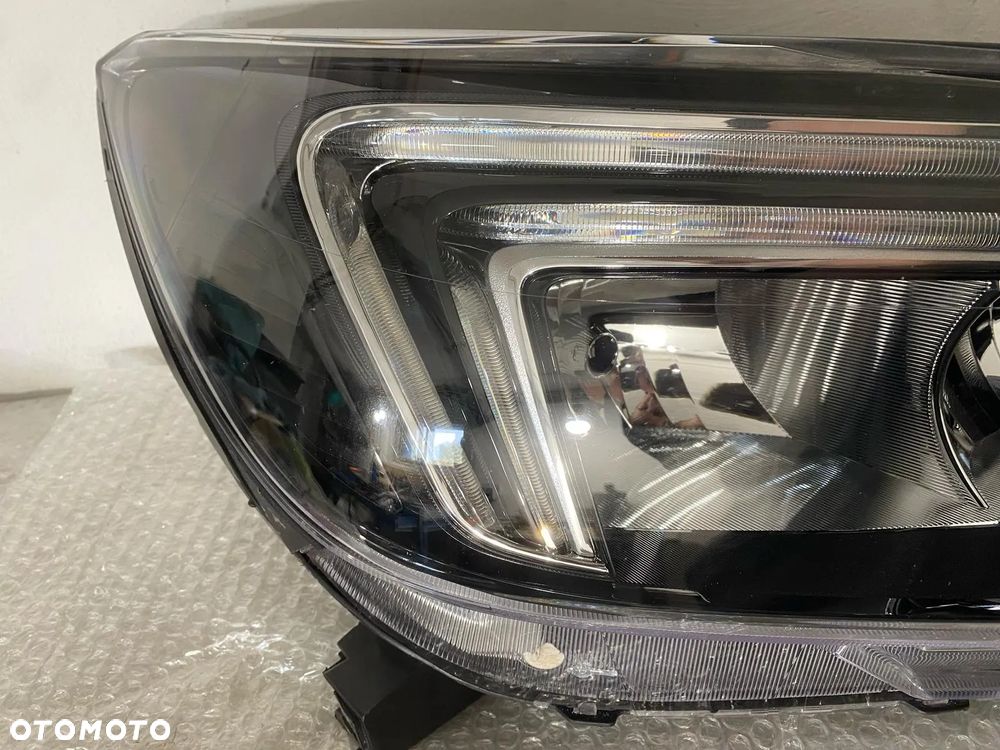 Opel Mokka X lampa przód prawa zwykła led - 3
