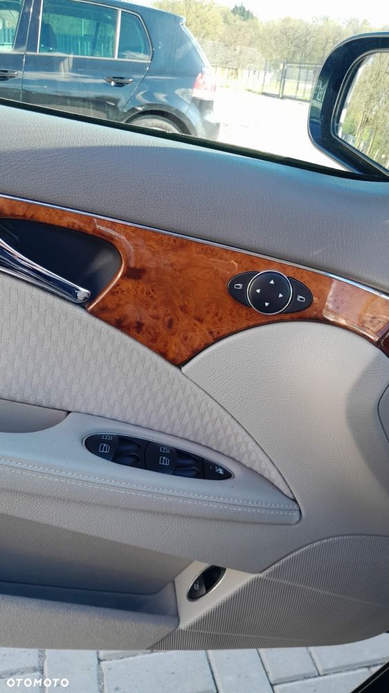 Mercedes-Benz Klasa E 320 Elegance - 13