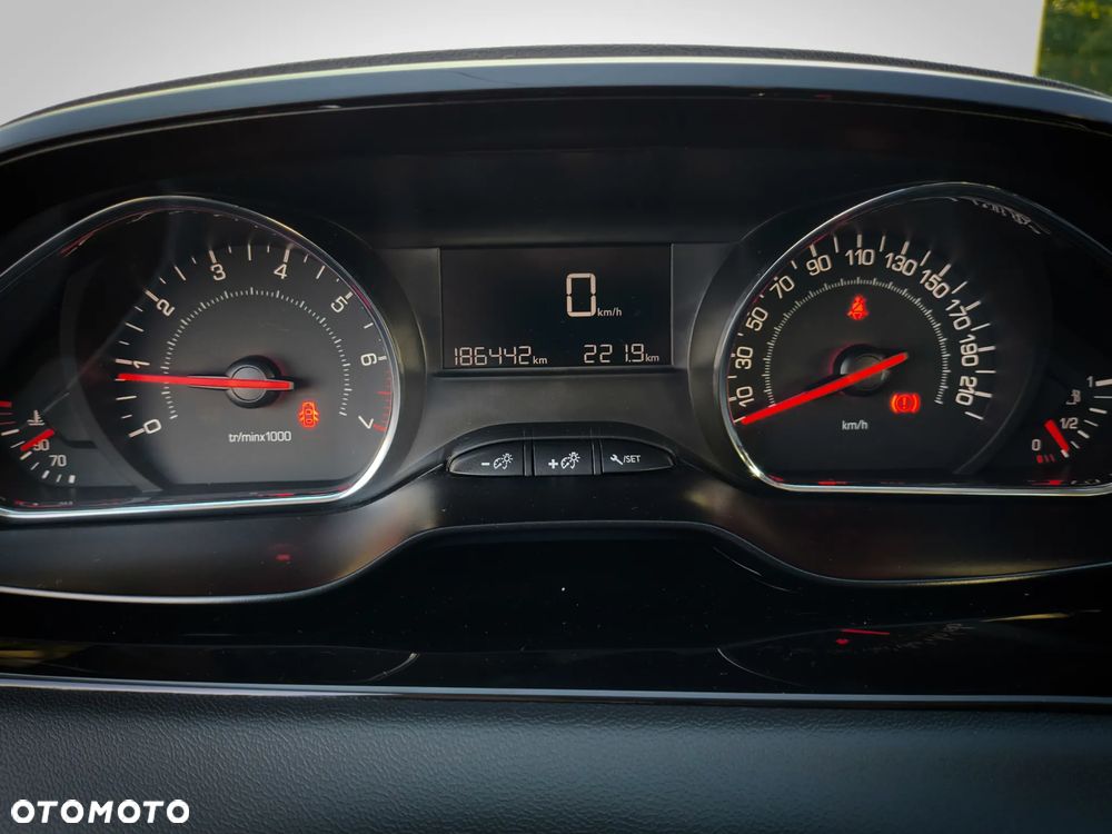 Peugeot 208 PureTech 68 Like - 18