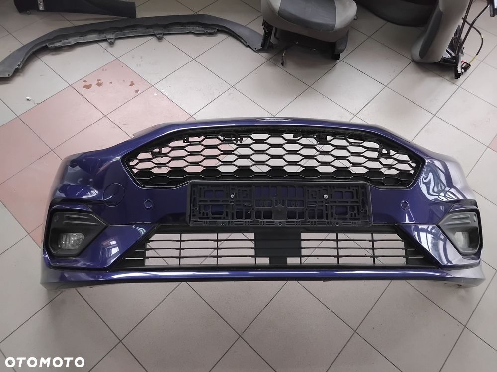 Ford Fiesta MK8 17- ST-Line zderzak przedni lak 2H 6xPDC