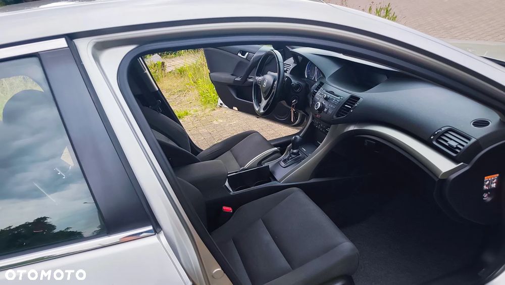 Honda Accord 2.0 Automatik Elegance - 37