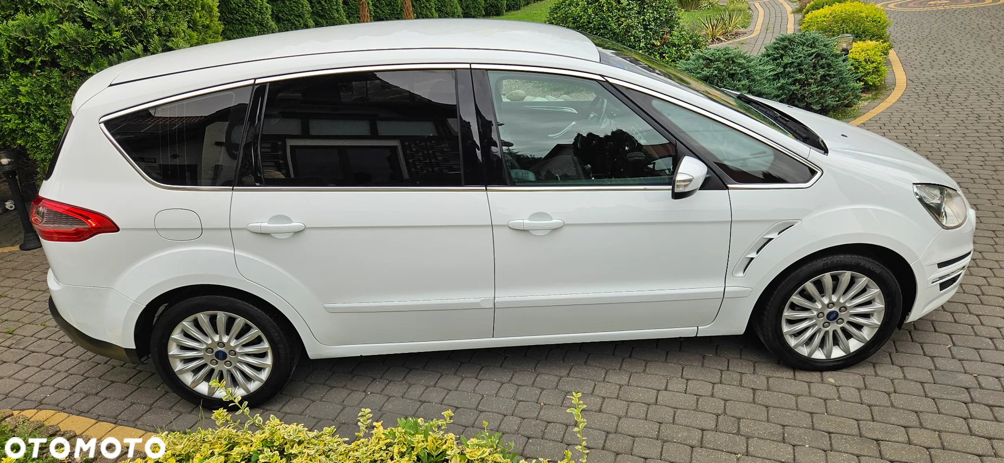 Ford S-Max 2.0 TDCi DPF Titanium - 27