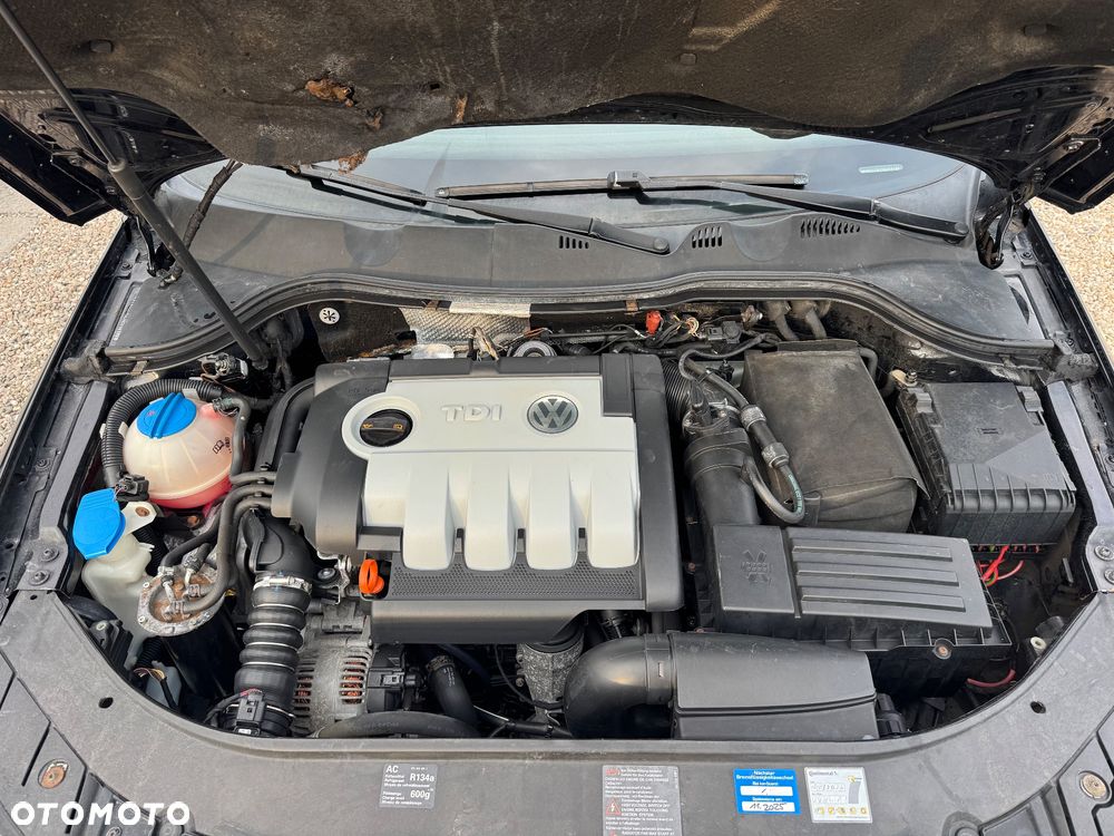 Volkswagen Passat 2.0 TDI DPF 4Motion Highline - 30