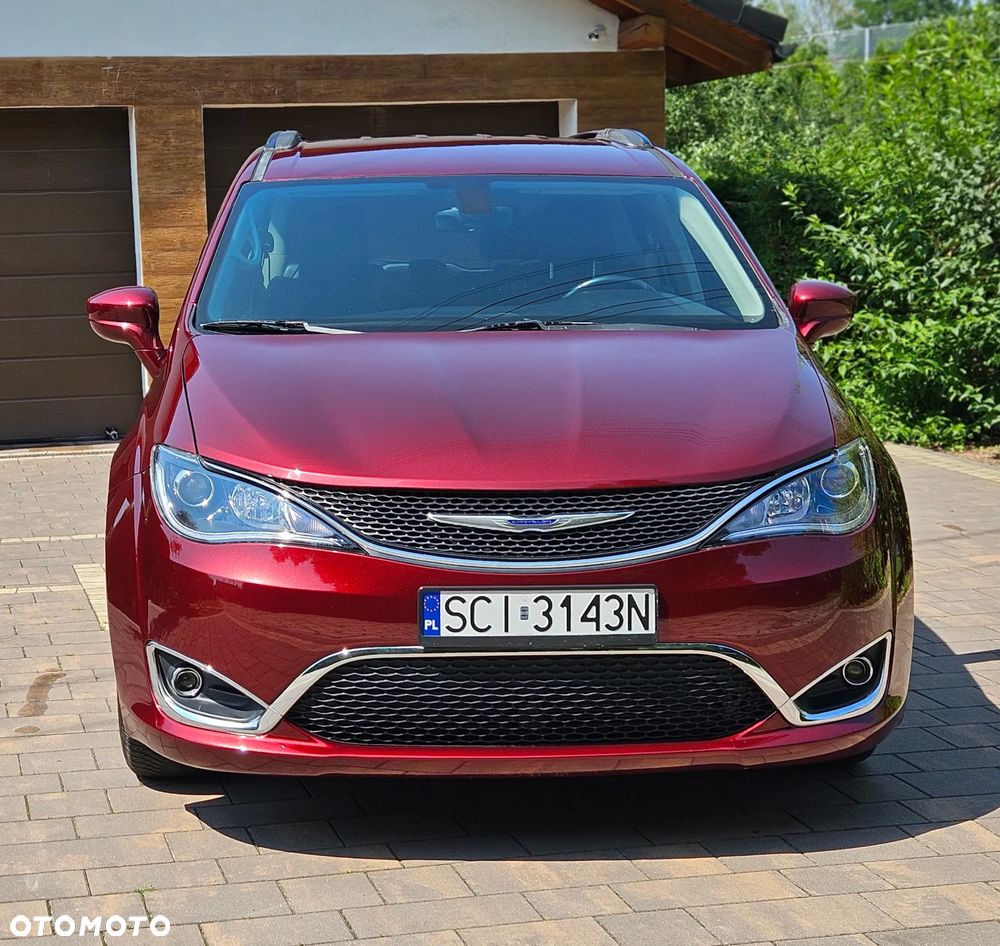 Chrysler Pacifica - 3