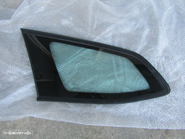 Vidros de tras (do painel) esquerdo Peugeot 308 II SW ano 2014