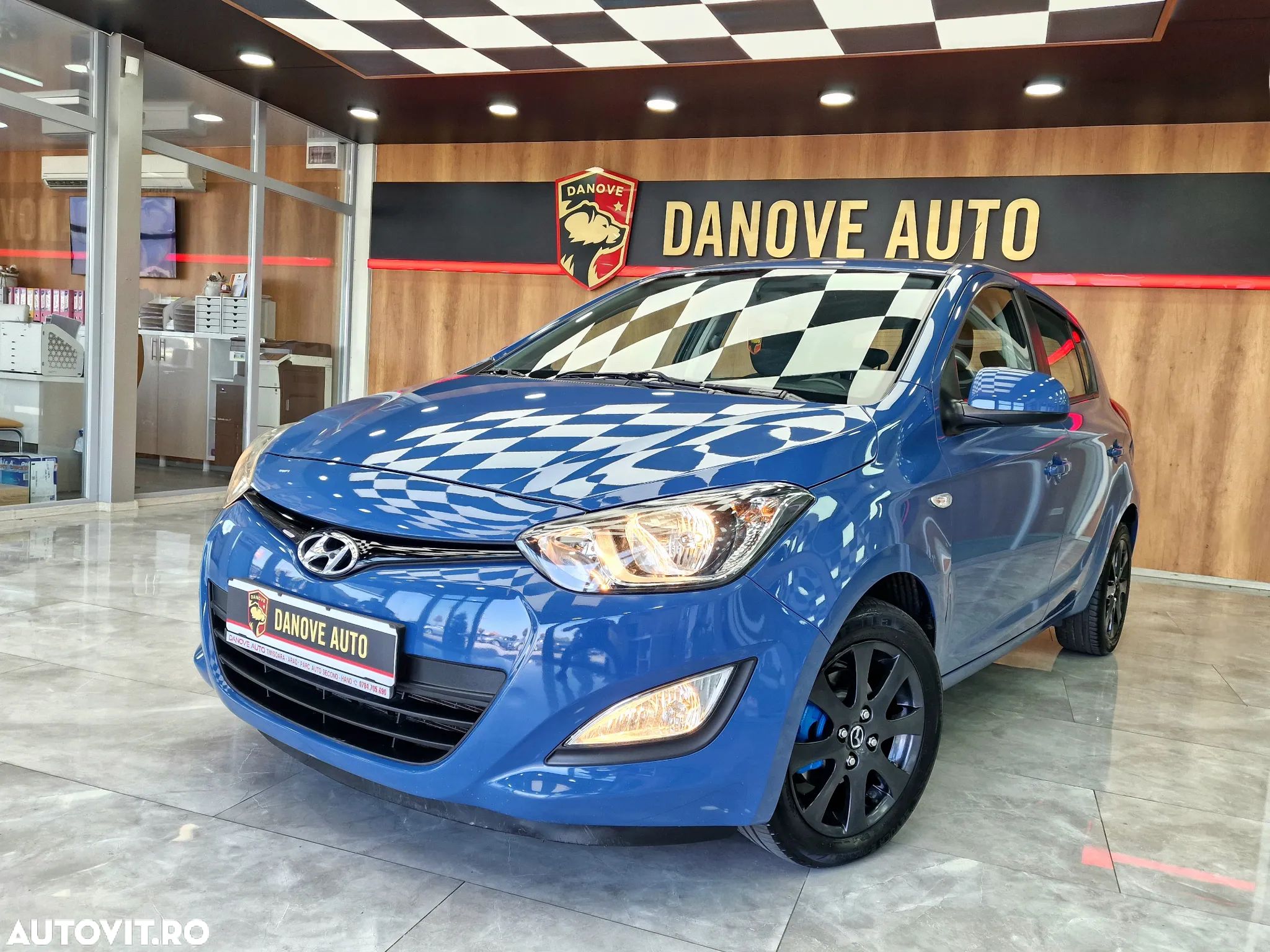 Hyundai i20 1.4 Automatik Style - 1