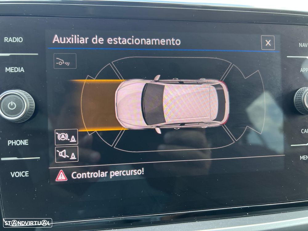 VW T-Roc 1.0 TSI Urban - 23