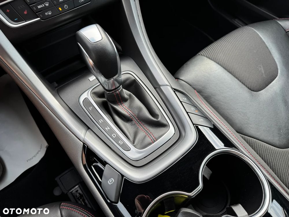 Ford Mondeo 2.0 TDCi ST-Line PowerShift - 26
