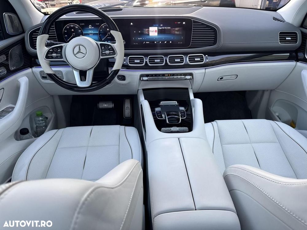 Mercedes-Benz GLS - 12