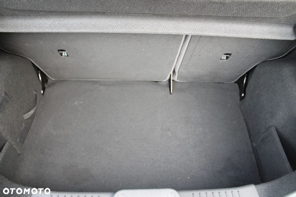 Ford Fiesta 1.0 EcoBoost S&S ST-LINE Red - 18