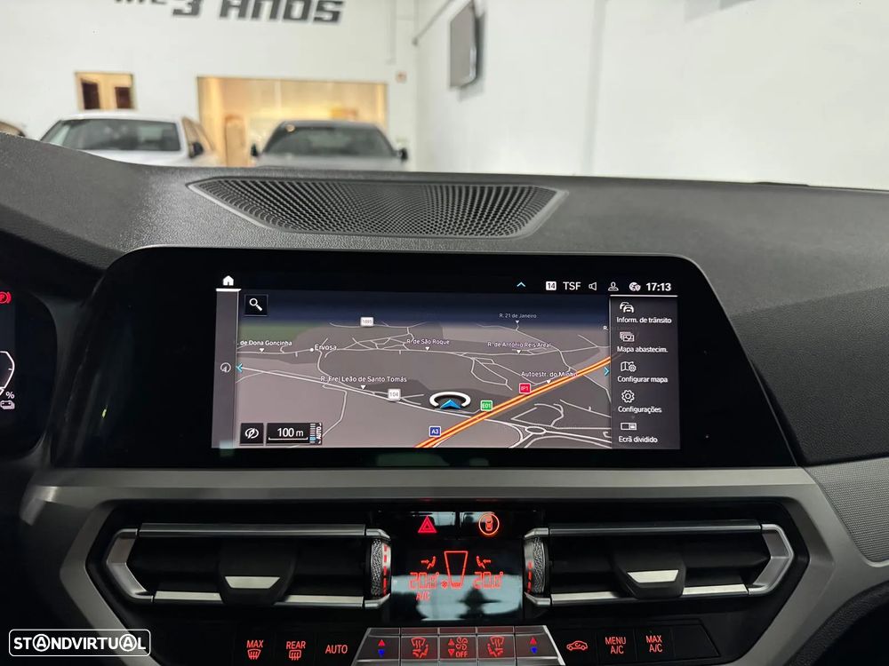 BMW 330 e Pack M Auto - 25