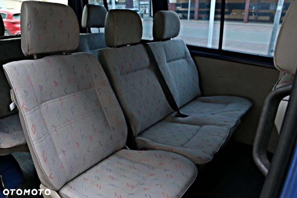 Volkswagen Transporter - 7