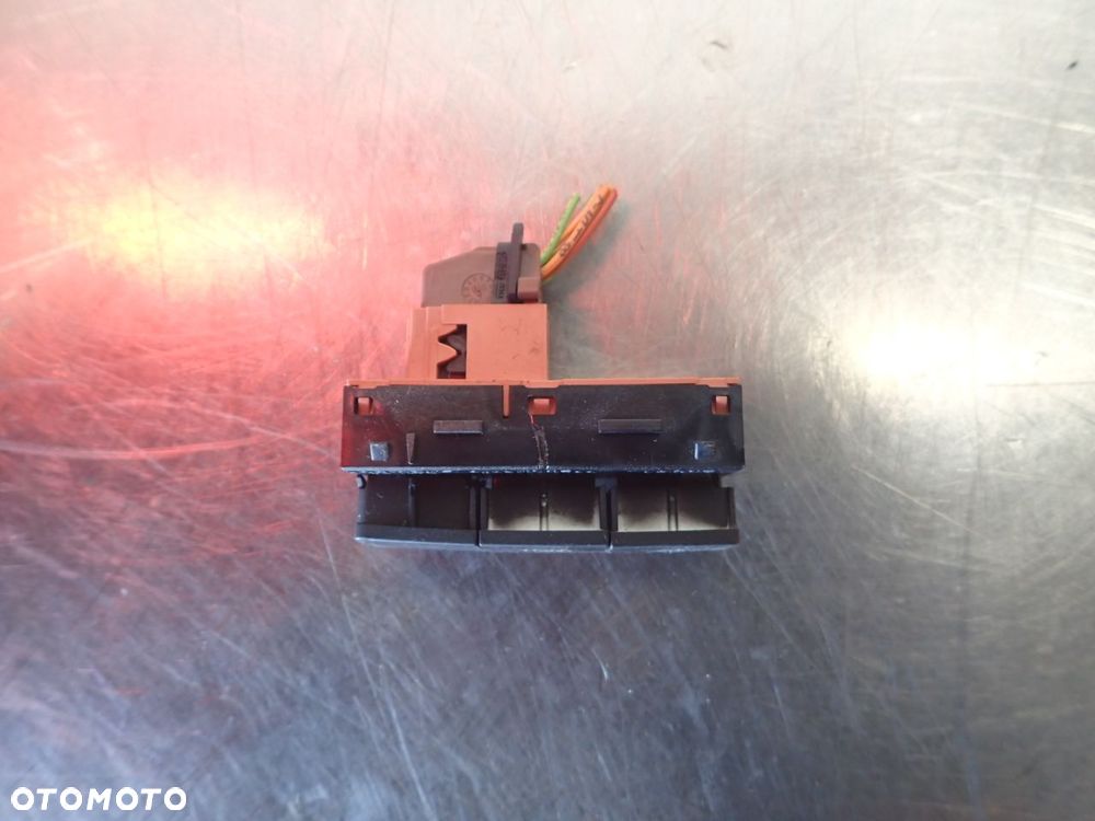 PANEL PRZEŁĄCZNIKÓW CITROEN C3 PICASSO 1.6 - 2