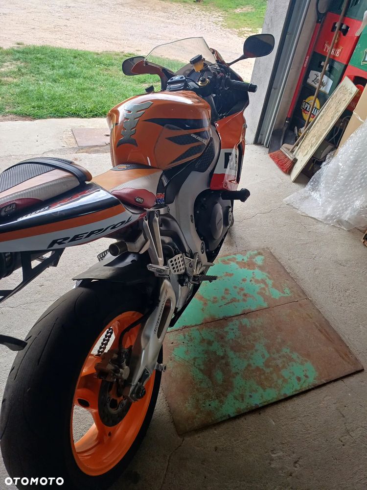Honda CBR - 6